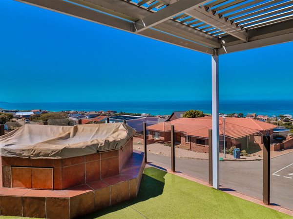 6 Bedroom Property for Sale in Tergniet Western Cape